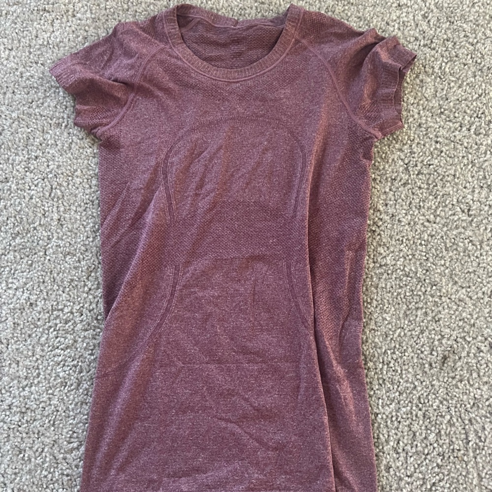 Lululemon Women’s Shirt